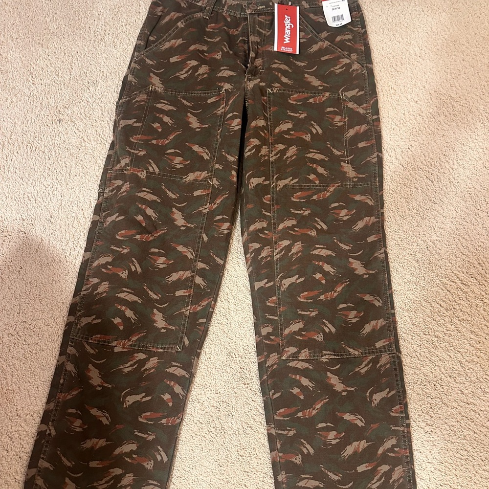 Wrangler Men's Camo Cargo Pants